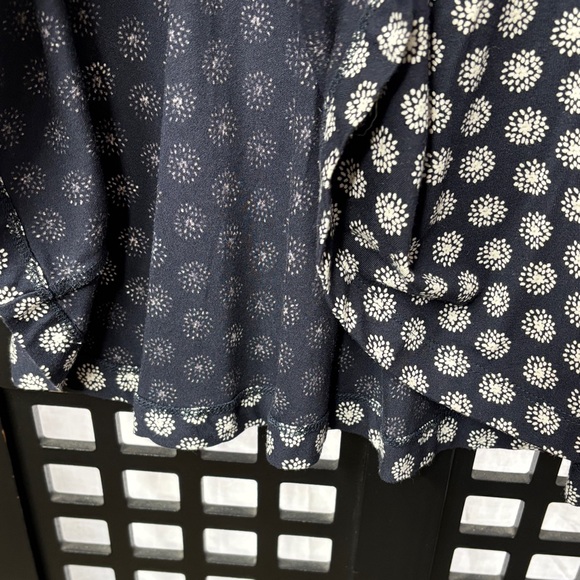 💙 LOFT Navy White Midi Skirt XS Flowy Stretch Women's Pull On Casual 💙 - Picture 6 of 12